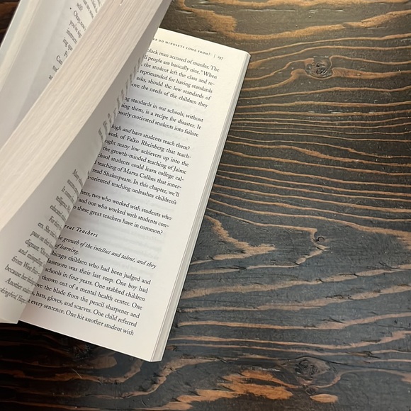 📕4/$20📕 Mindset paperback book - Picture 4 of 4